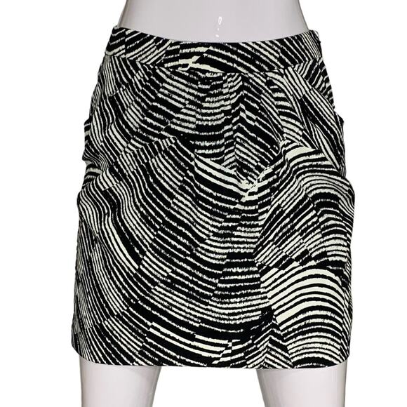 Banana Republic Factory Skirt Abstract B/W Stripes Print Pleated Pockets Size 0 - Picture 2 of 11
